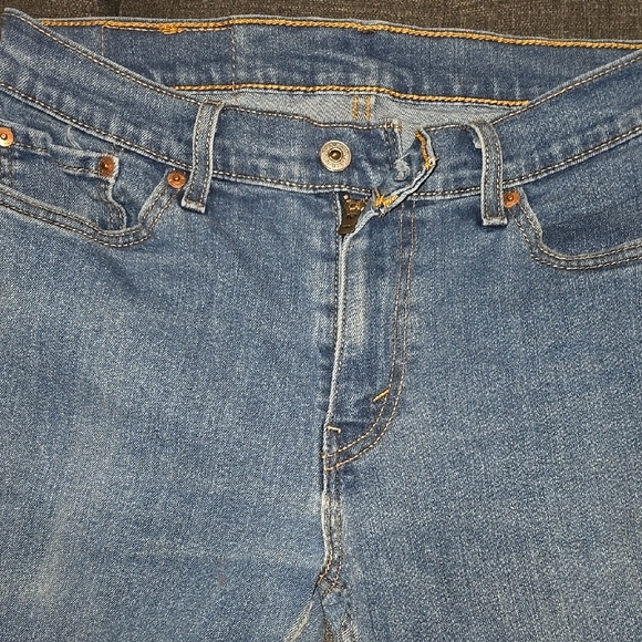 511 Levi's  Blue Jeans - Picture 3 of 6